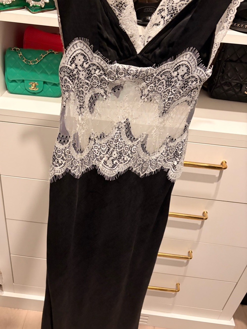 Third Form Scalloped Lace V-Neck Maxi Dress in Ivory - Picture 5 of 6